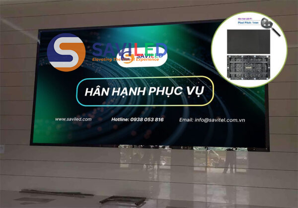 Màn hình LED P1 trong nhà tại khu vực hành lang trường học do SAVILED lắp đặt