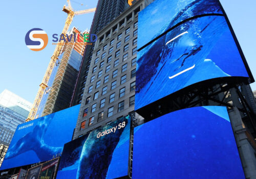 Màn hình LED P3.91 ngoài trời bên ngoài tòa nhà do SAVILED lắp đặt