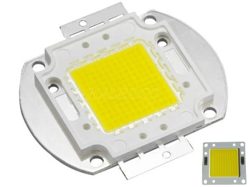 Công nghệ LED COB có độ sáng cao, khả năng phát sáng đồng đều