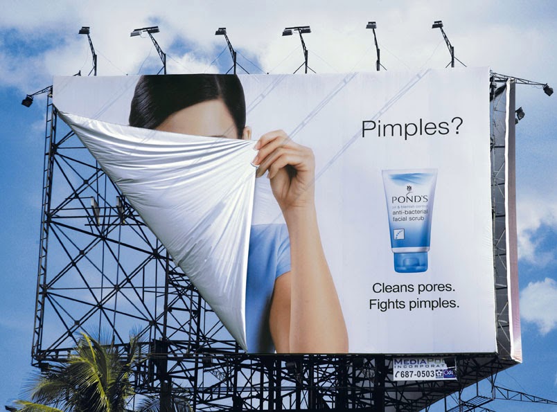 SAVILED thi công, lắp đặt billboard quảng cáo ngoài trời