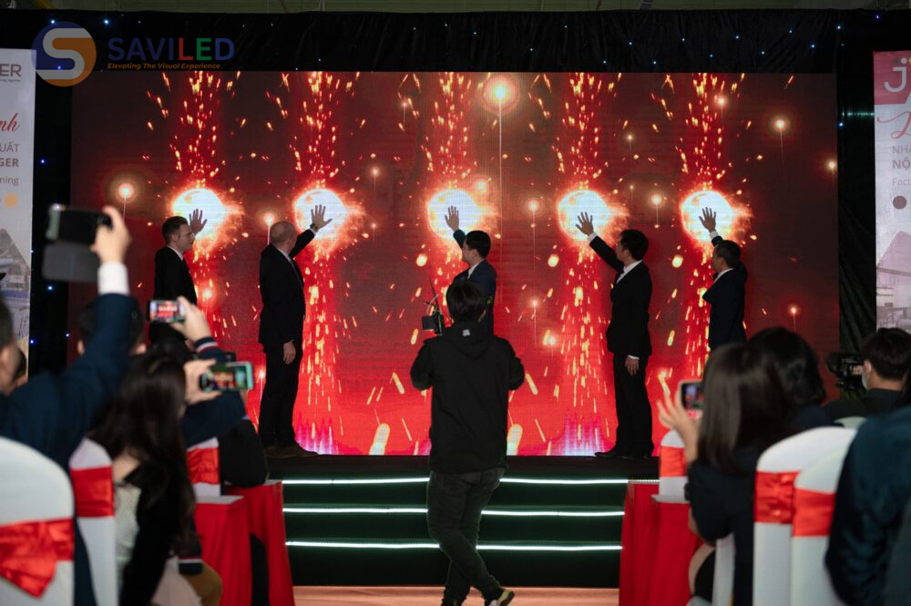 SAVILED cho thuê màn hình LED tại lễ khai trương ở Hải Phòng