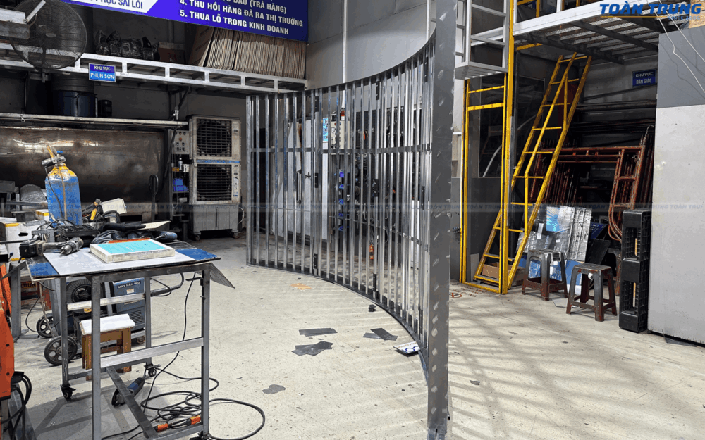 Khung màn hình LED cong