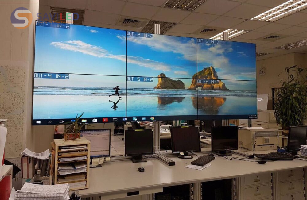 Màn hình ghép do SAVILED cho thuê tại văn phòng làm việc