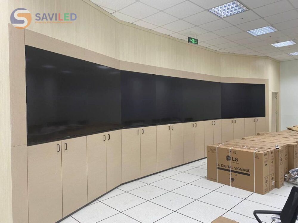 SAVILED lắp đặt màn hình ghép LG tại khu vực sản tại bệnh viện