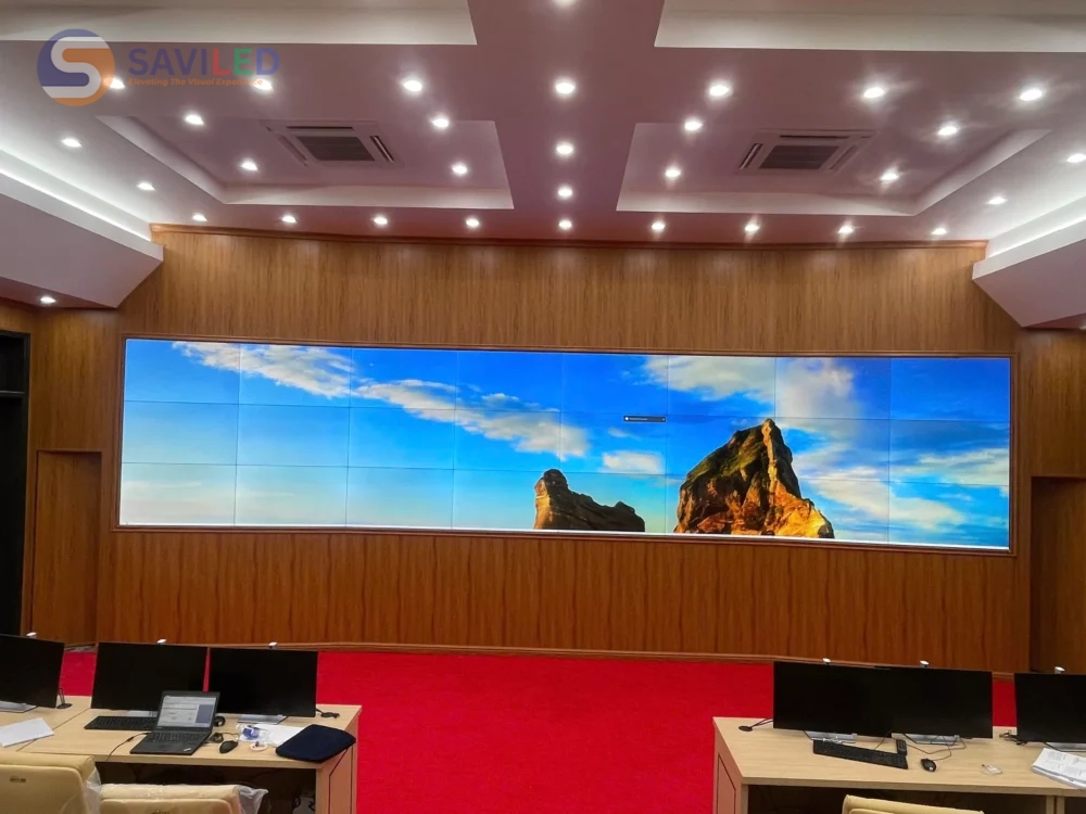SAVILED lắp đặt màn hình ghép lớn cho phòng hội nghị