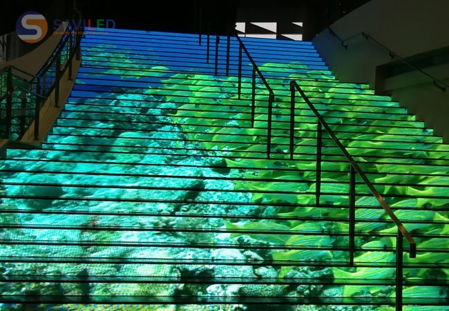 Cung cấp, lắp đặt màn hình LED bậc thang uy tín