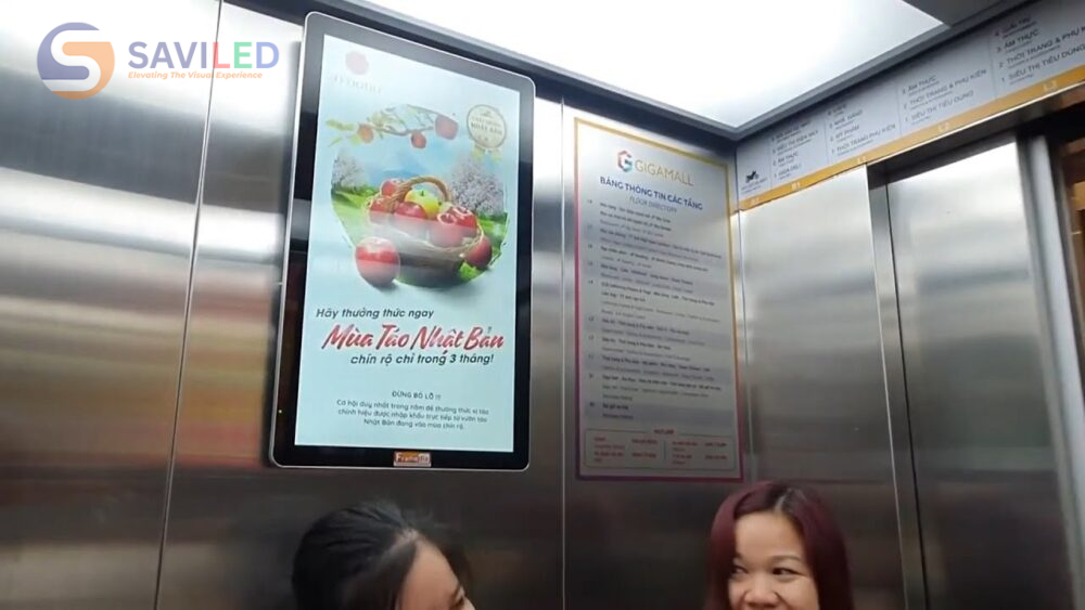 Màn hình quảng cáo bên trong thang máy tại Gigamall do SAVILED lắp đặt Màn hình quảng cáo bên trong thang máy tại Gigamall do SAVILED lắp đặt