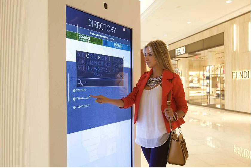 Màn hình tương tác trong trung tâm thương mại do SAVILED lắp đặt